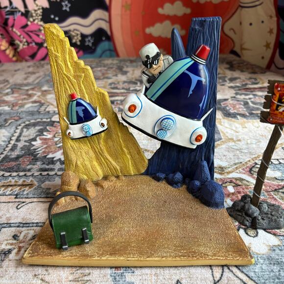 Dragon Ball Launch Collectible Figure with Diarama 2003 Funimation Giant Ape - Picture 5 of 15